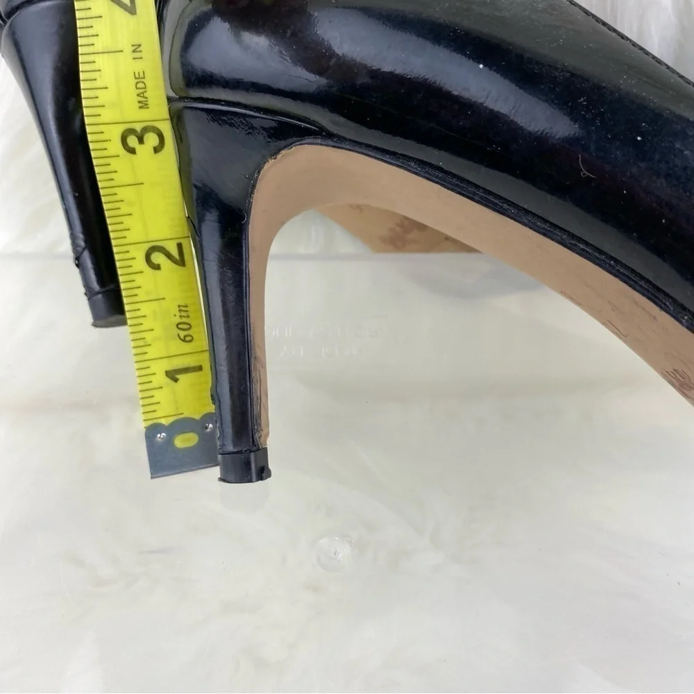 COACH BLACK PATENT LEATHER CLASSIC PUPS STILETTO HEELS SIZE 7.5